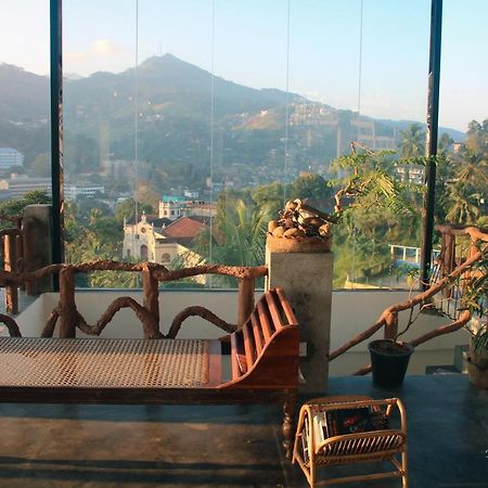 Bed and Breakfast Square Peg Kandy Exterior foto